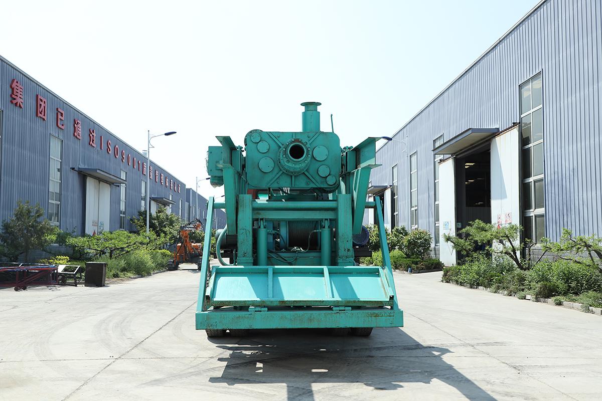 10寸(cùn)後八輪(lun)反循環(huán)鑽機