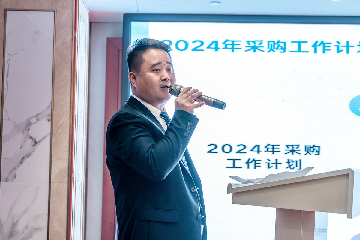 采購倉儲物(wu)流部長劉金(jīn)傑